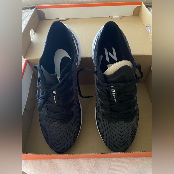 WOMENS NIKE ZOOM PEGASUS TURBO 2
Size 8.5 - Picture 3 of 5